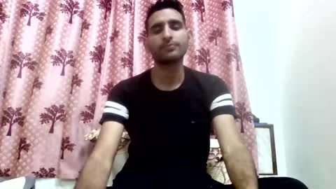 Snapshot of bigcockboy2580 chatting on 11/12/25, 08:37 akash online show from 11/12/25, 08:37