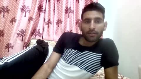 Snapshot of bigcockboy2580 chatting on 11/18/25, 09:03 akash online show from 11/18/25, 09:03