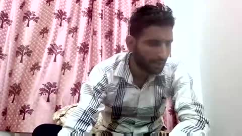 Snapshot of bigcockboy2580 chatting on 11/24/25, 09:42 akash online show from 11/24/25, 09:42