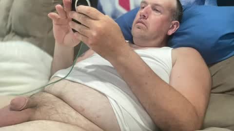 Snapshot of bigcocksuckingslut chatting on 06/27/26, 06:24 bigcocksuckingslut online show from 06/27/26, 06:24