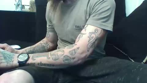 Snapshot of bigdaddy1231995 chatting on 02/22/26, 07:51 BigDaddykodack online show from 02/22/26, 07:51