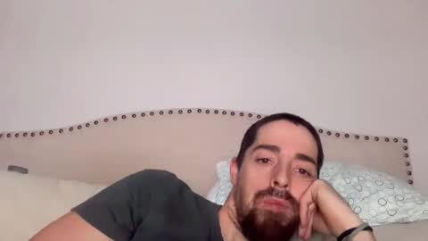 Snapshot of bigdaddy75333 chatting on 12/14/25, 03:01 bigdaddy75333 online show from 12/14/25, 03:01