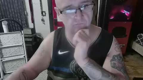 Darryl online show from 02/06/26, 01:32