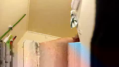 Snapshot of bigdiccbrannn chatting on 10/08/25, 06:33 bigdiccbrannn online show from 10/08/25, 06:33