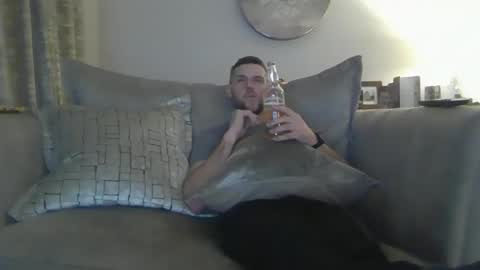 Snapshot of bigdickbrit1992 chatting on 02/28/26, 10:22 bigdickbrit1992 online show from 02/28/26, 10:22