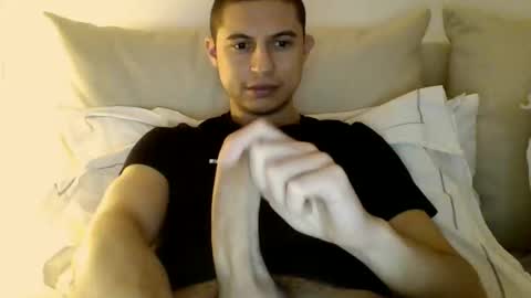 Snapshot of bigdickkkk2035 chatting on 02/09/25, 05:33 Big online show from 02/09/25, 05:33