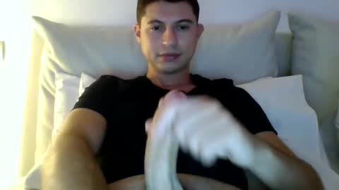 Snapshot of bigdickkkk2035 chatting on 09/16/25, 10:55 Big online show from 09/16/25, 10:55