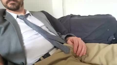 Snapshot of bigdicklikeanalsex chatting on 03/10/25, 08:23 bigcocky online show from 03/10/25, 08:23