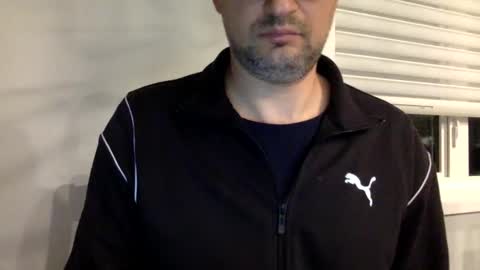 Snapshot of bigdickshowoff9877 chatting on 11/22/25, 06:45 Bigdickshowoff9877 online show from 11/22/25, 06:45