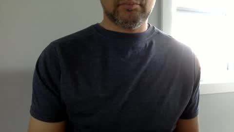 Snapshot of bigdickshowoff9877 chatting on 05/24/26, 06:13 Bigdickshowoff9877 online show from 05/24/26, 06:13