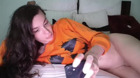 Snapshot of bigdicktrannynicole chatting on 10/01/25, 06:03 bigdicktrannynicole online show from 10/01/25, 06:03