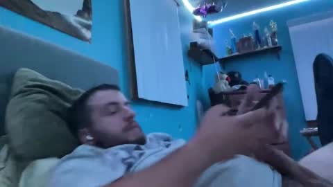 Snapshot of bigdickvin69 chatting on 09/28/25, 07:03 bigdickvin69 online show from 09/28/25, 07:03