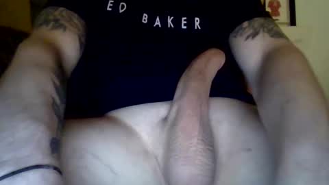 Snapshot of bigdickwillywonka11 chatting on 01/28/25, 08:26 bigdickwillywonka11 online show from 01/28/25, 08:26