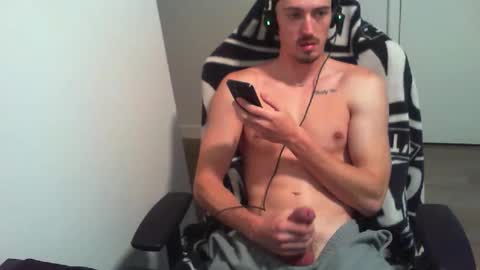 Snapshot of bigdog_112 chatting on 12/04/25, 04:48 BigWilly online show from 12/04/25, 04:48