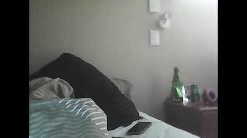 Snapshot of bigdoublee chatting on 12/20/25, 10:17 bigdoublee online show from 12/20/25, 10:17