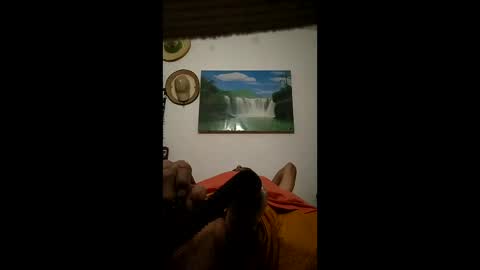 Snapshot of bigfalo58 chatting on 12/17/25, 06:47 bigfalo58 online show from 12/17/25, 06:47