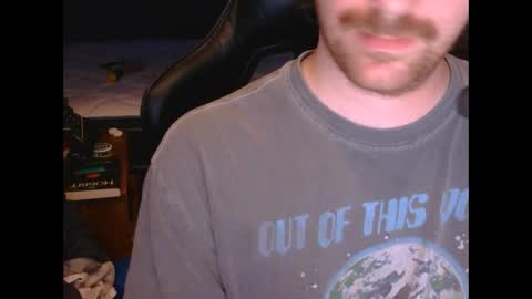 Snapshot of bigfatl chatting on 11/03/25, 06:25 Carter online show from 11/03/25, 06:25