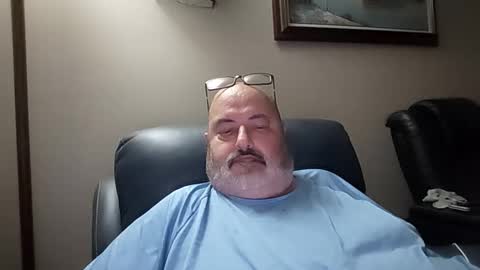 bigfuzzyteddybear online show from 12/03/25, 05:04