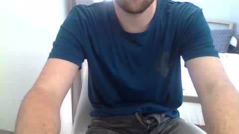 Snapshot of biggbaguette1 chatting on 05/15/26, 03:19 biggbaguette1 online show from 05/15/26, 03:19