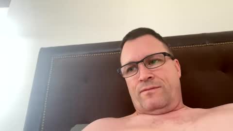 bigger22332233 online show from 01/11/25, 06:23