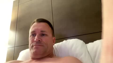 bigger22332233 online show from 07/26/26, 03:58