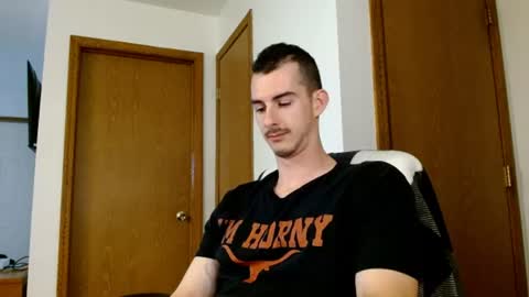 Snapshot of biggerbradd chatting on 06/28/26, 05:30 biggerbradd online show from 06/28/26, 05:30