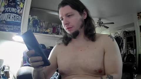 biggerisbetter21 online show from 02/26/25, 08:54