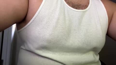 Snapshot of biggerthanasnicker chatting on 03/04/25, 11:32 biggerthanasnicker online show from 03/04/25, 11:32