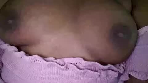 Emilly online show from 02/28/25, 03:15