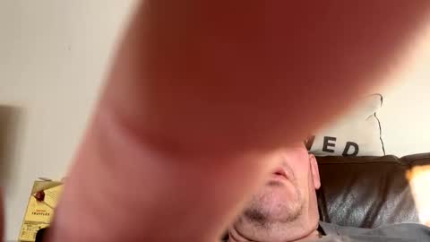 Snapshot of biggloves4bighands chatting on 11/23/25, 12:16 biggloves4bighands online show from 11/23/25, 12:16