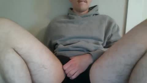 Snapshot of biggooner01 chatting on 06/01/26, 11:39 BigGooner01 online show from 06/01/26, 11:39