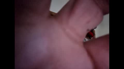 Snapshot of bigguunn chatting on 10/15/25, 10:32 bigguunn online show from 10/15/25, 10:32