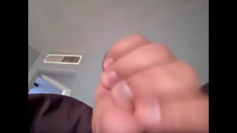 Snapshot of bigguunn chatting on 11/29/25, 02:31 bigguunn online show from 11/29/25, 02:31