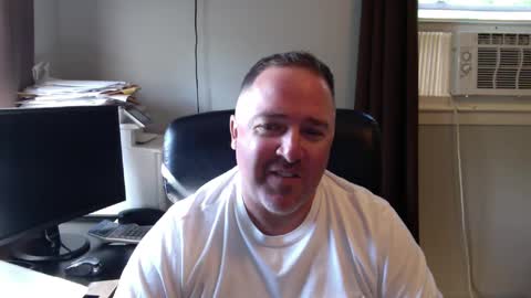 Snapshot of biggy9877 chatting on 10/02/25, 03:30 biggy9877 online show from 10/02/25, 03:30