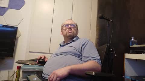 Snapshot of biggydee8989 chatting on 02/01/26, 10:30 biggydee8989 online show from 02/01/26, 10:30