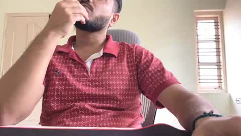 bighandsomesatisfy online show from 11/12/25, 09:32