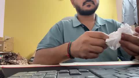 bighandsomesatisfy online show from 04/02/26, 07:11