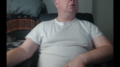 Snapshot of bighorn1981 chatting on 05/27/26, 01:52 bighorn1981 online show from 05/27/26, 01:52