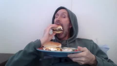 Snapshot of bighugemouthful chatting on 03/10/25, 04:03 Chaz online show from 03/10/25, 04:03