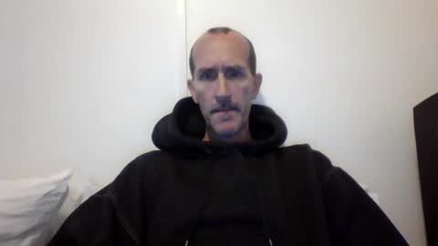 Snapshot of bighugemouthful chatting on 09/29/25, 01:55 Chaz online show from 09/29/25, 01:55