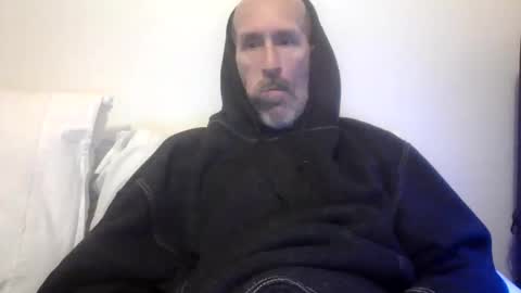 Snapshot of bighugemouthful chatting on 10/30/25, 02:35 Chaz online show from 10/30/25, 02:35