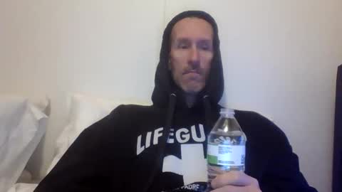 Snapshot of bighugemouthful chatting on 11/12/25, 04:40 Chaz online show from 11/12/25, 04:40