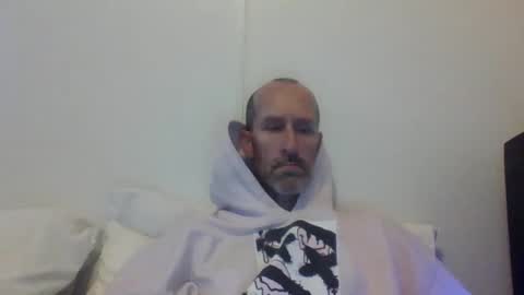 Snapshot of bighugemouthful chatting on 11/30/25, 02:48 Chaz online show from 11/30/25, 02:48