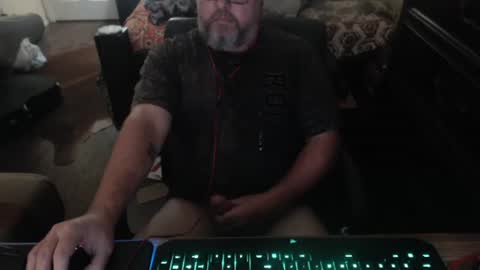 bighugmugg online show from 11/01/25, 10:56