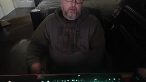 bighugmugg online show from 04/30/26, 11:16