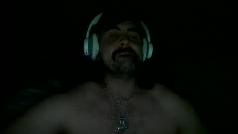 Snapshot of bigjohnofthewood chatting on 12/18/25, 04:51 BigJohnOfTheWoods online show from 12/18/25, 04:51