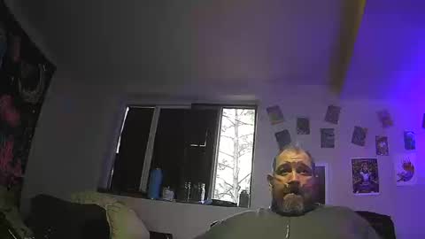 Snapshot of bigman42of0rlife chatting on 10/10/25, 11:37 bigman42of0rlife online show from 10/10/25, 11:37