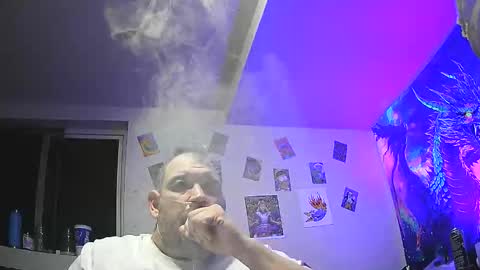 Snapshot of bigman42of0rlife chatting on 10/31/25, 01:17 bigman42of0rlife online show from 10/31/25, 01:17