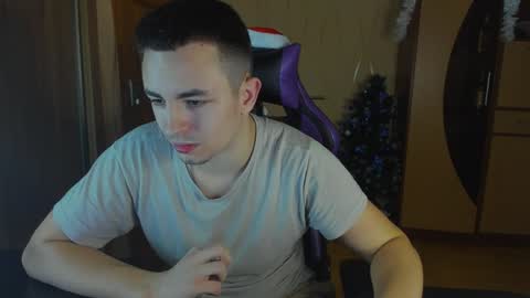 Snapshot of bigmark03 chatting on 01/10/25, 04:41 BigMark03 online show from 01/10/25, 04:41