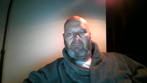 Snapshot of bigmike3339 chatting on 12/10/24, 04:24 bigmike3339 online show from 12/10/24, 04:24